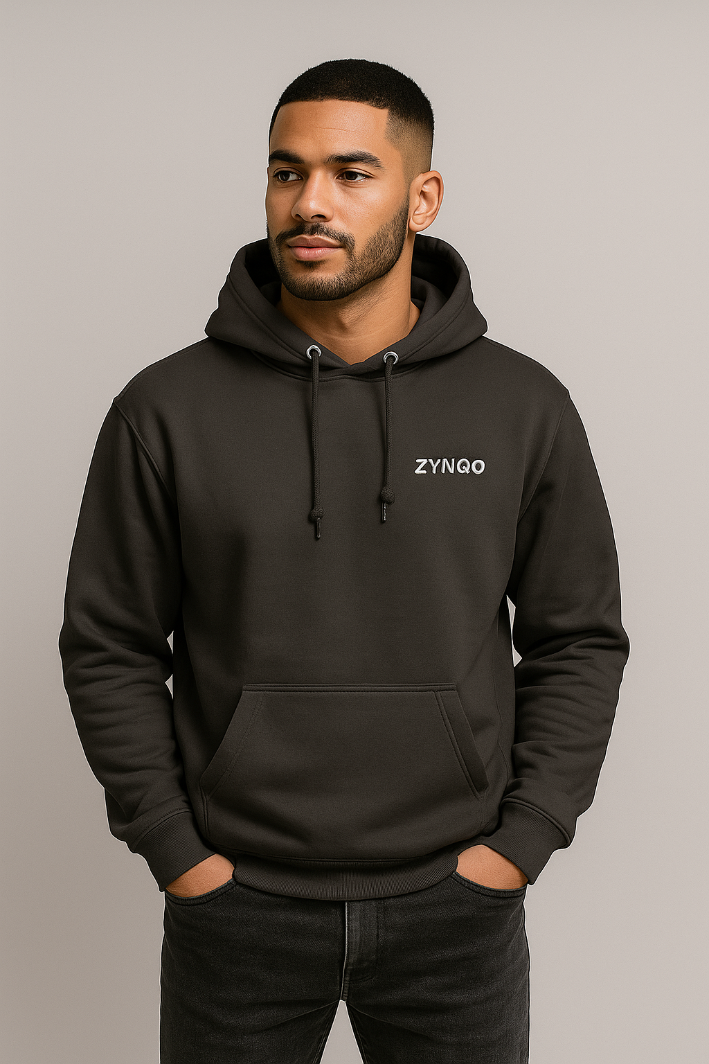 ZYNQO ESSENTIAL LOGO HOODIE – PREMIUM STREET FIT